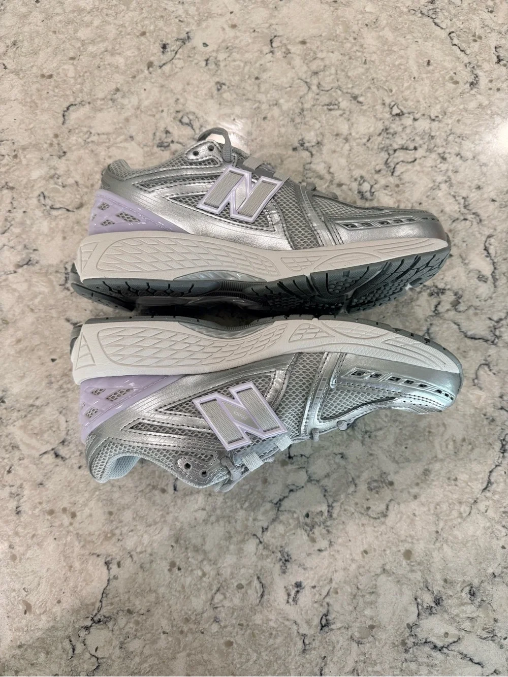 NEW - Size 5.5M/7W - New Balance 1906R Silver Metallic Violet Shoes - GC1906CX